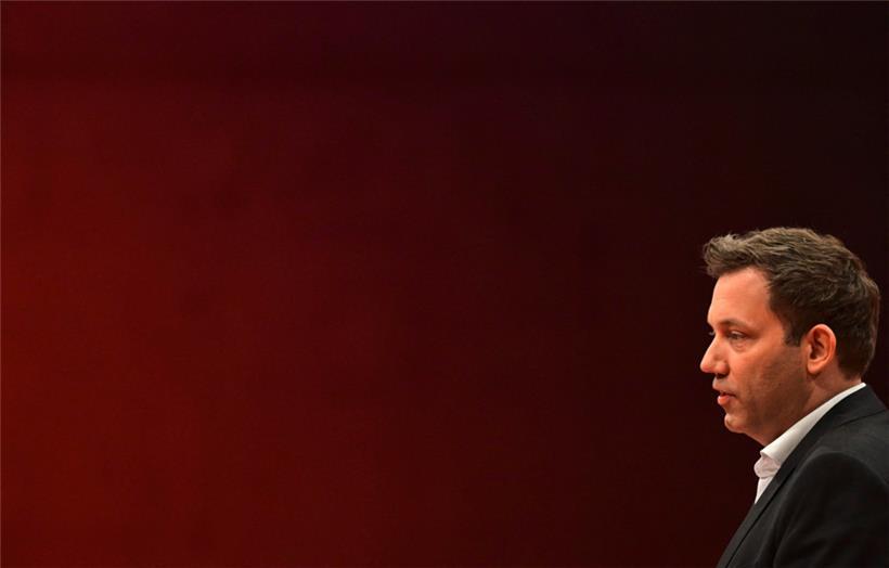 Der deutsche Finanzminister, Vizekanzler und SPD-Chef Lars Klingbeil hat in seinen ersten Wochen in der Regierung viel erreicht und ist doch in seiner Partei nicht unumstritten
