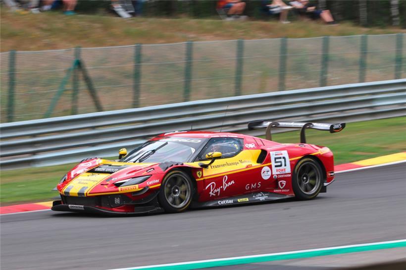 Der drittplatzierte Ferrari von Rovera/Abril/Pier Guidi fiel früh mit Bremsproblemen zurück, kämpfte sich aber ganz stark zurück aufs Podium
