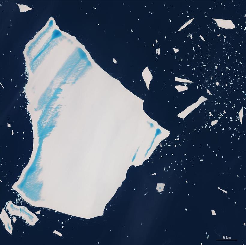 Satellitenaufnahme zeigt den drohenden Zerfall des einst größten Eisbergs der Welt A23a im Südpolarmeer