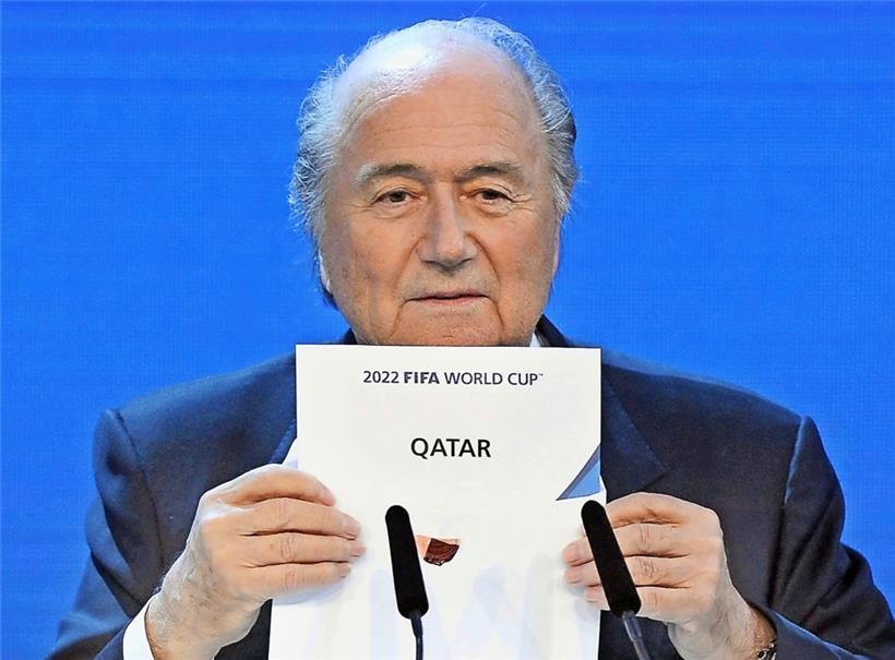 Der ehemalige FIFA-Präsident Joseph Blatter bei der Vergabe der Fußball-WM 2022 an Katar
