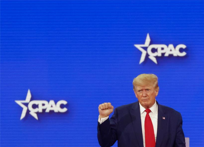Der ehemalige Präsident Donald Trump nach seiner Abschlussrede während der „Conservative Political Action Conference“ (CPAC)
