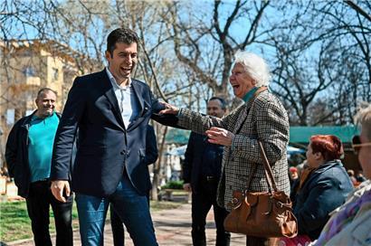 Der ehemalige Regierungschef Kiril Petkow liegt mit seinem Wahlbündnis aus prowestlichen Reformparteien, PP-D, in Umfragen vorne
