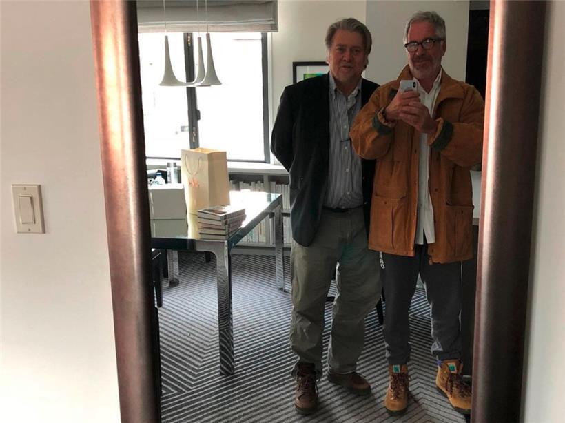 Der ehemalige Trump-Berater Steve Bannon (l.) und Jeffrey Epstein