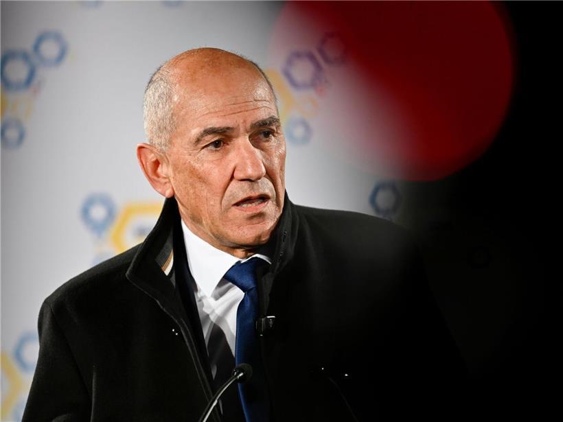 Janez Jansa, ehemaliger slowenischer Ministerpräsident, bei politischer Veranstaltung zur möglichen Rechtskoalition