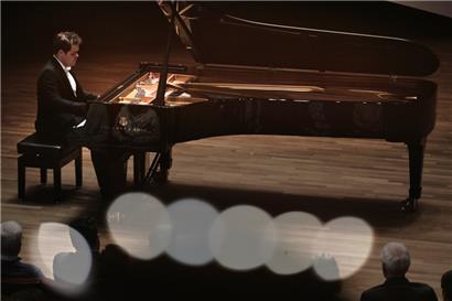 Der englische Pianist Benjamin Grosvenor
