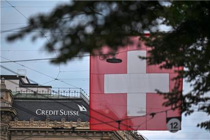 Der erste große digitale Bankensturm der Geschichte hatte die Schweizer Regierung im März zum Handeln gezwungen. Praktisch über Nacht orchestrierte sie eine Übernahme der Credit Suisse durch die UBS.
