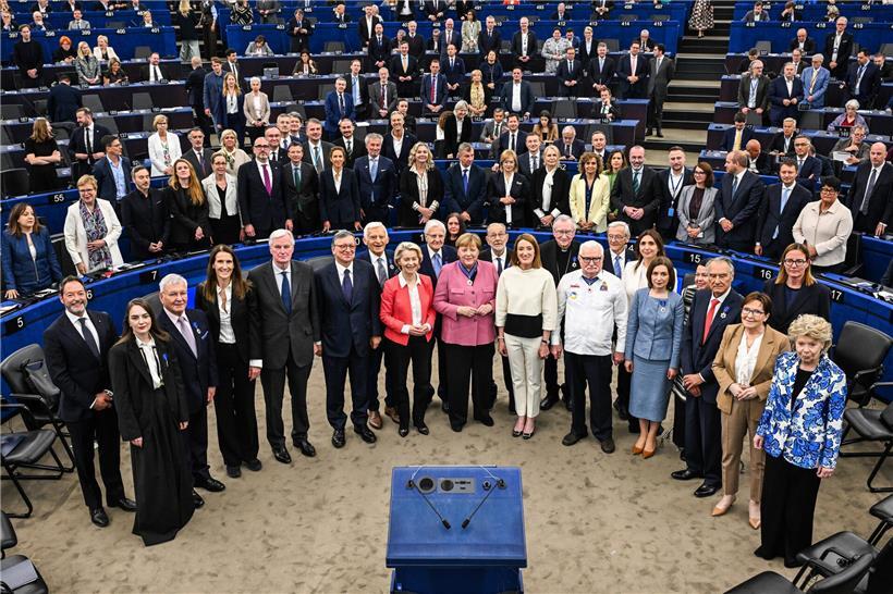 Europäischer Verdienstorden wird erstmals im Europäischen Parlament feierlich verliehen