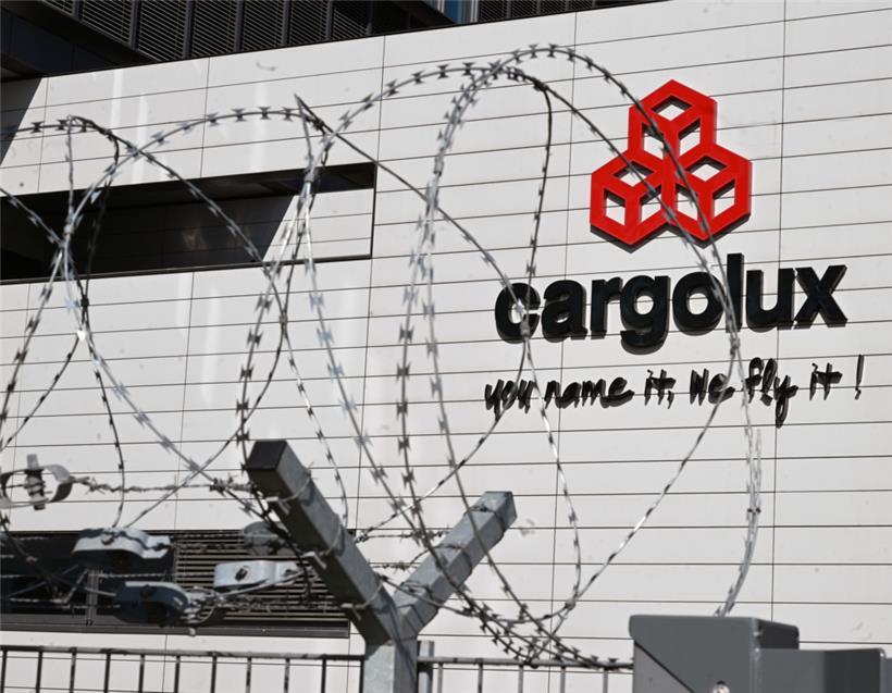 Der große Abwesende bei diesem ersten Streik in der Unternehmensgeschichte der Cargolux, dem Frachtriesen, bei dem der luxemburgische Staat, ob direkt oder indirekt, die Mehrheit der Anteile hält, war die Politik
