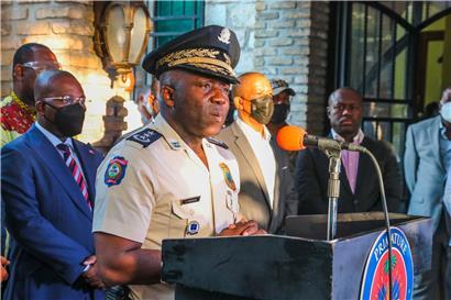 Der haitianische Polizei-Generaldirektor Leon Charles während einer Pressekonferenz in Port-au Prince
