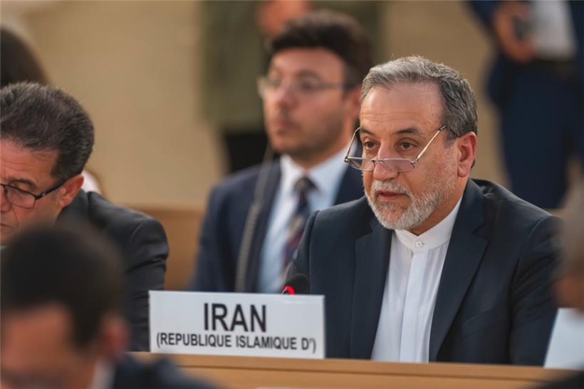 Der iranische Außenminister Abbas Araghchi spricht während der 59. Sitzung des Menschenrechtsrates am europäischen Sitz der Vereinten Nationen. 

