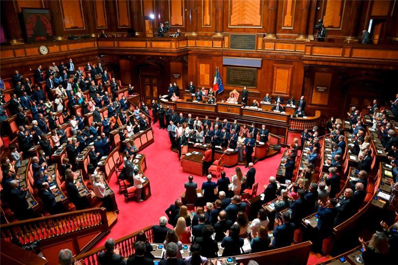 Der italienische Senat: Hier werden nach der nächsten Wahl nur mehr 200 Mandatsträger statt der bisherigen 321 sitzen
