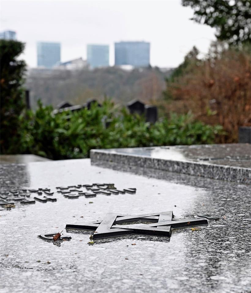 Der jüdische Friedhof auf dem Limpertsberg
