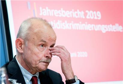 Der kommissarische Leiter der Antidiskriminierungsstelle des Bundes, Bernhard Franke, stellt den Jahresbericht 2019 vor

