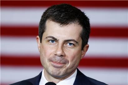 Der künftige US-Präsident Biden will mit Partei-Newcomer Pete Buttigieg, einen früheren demokratischen Konkurrenten aus dem Präsidentschaftsrennen, in sein Kabinett holen
