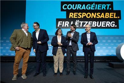 CSV Vorstand 2024 mit Thierry Schuman, Christian Weis, Stéphanie Weydert, Alex Donnersbach und Luc Frieden in offizieller Gruppenaufnahme