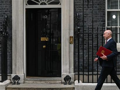 Der neue Schatzkanzler John Healey kann jetzt jene zusätzlichen Milliarden Pfund im britischen Haushalt ausfindig machen, die er vor seinem Rücktritt als Verteidigungsminister im Juni so sehr für die Armee eingefordert hatte