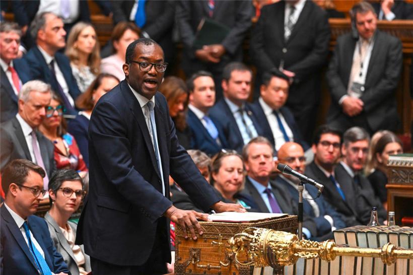 Der neue britische Finanzminister Kwasi Kwarteng erläutert seinen Haushaltsplan im britischen Unterhaus
