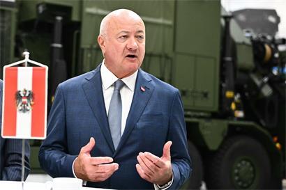 Der österreichische Bundeskanzler Christian Stocker agiert eher glücklos und hat offenbar seine Partei nicht im Griff