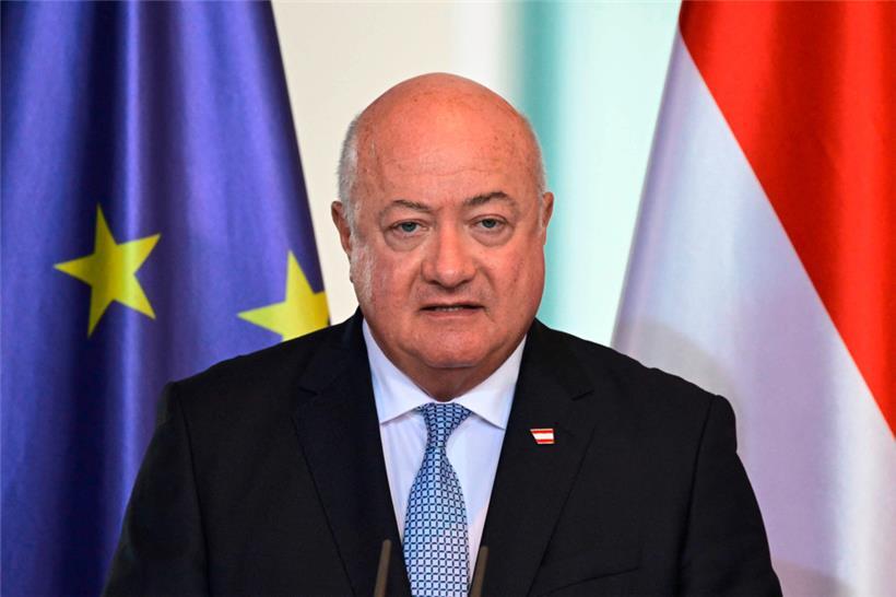 Der österreichische Bundeskanzler Christian Stocker scheut sich, mit seiner Dreierkoalition eine umfassende Rentenreform anzugehen
