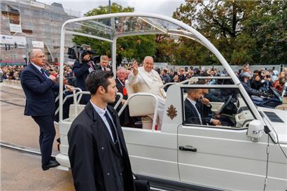 Der rund achtstündige Besuch des Papstes am 26. September 2024 kostete Medienberichten zufolge rund 1,5 Millionen Euro
