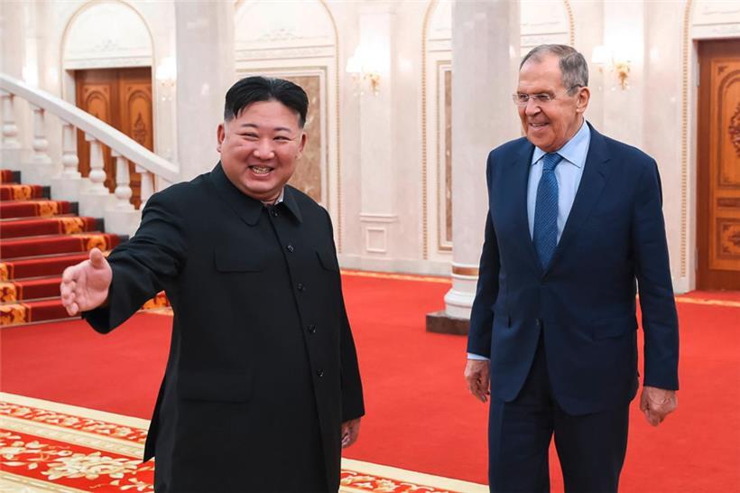Der russische Außenminister Sergej Lawrow hat keine Berührungsängste gegenüber dem nordkoreanischen Diktator Kim Jong-un
