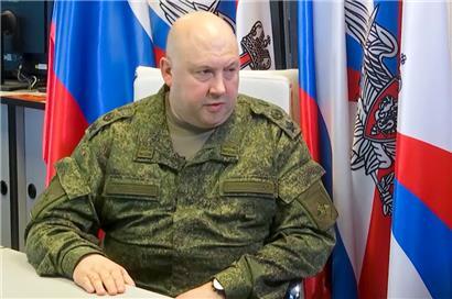 Der russische General Sergei Surowikin beschreibt die Situation für die russischen Streitkräfte in der Region Cherson als „sehr schwierig“

