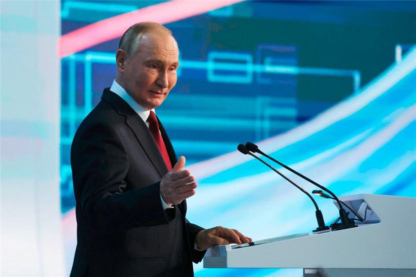 Der russische Machthaber droht wieder mit einem atomaren Erstschlag, sollte das Land „massiv“ aus der Luft angegriffen werden

