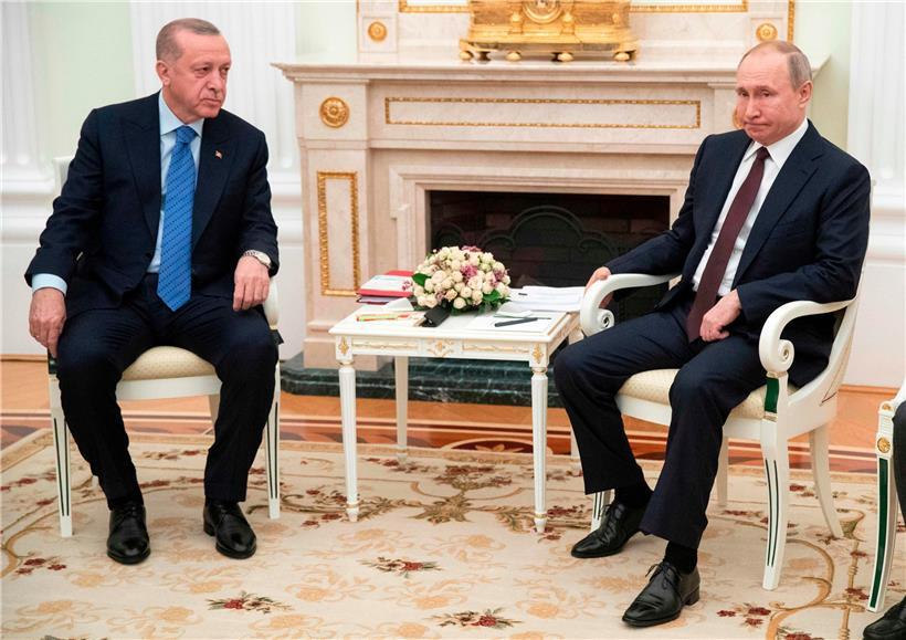 Der russische Präsident Vladimir Putin empfängt seinen türkischen Gegenpart Recep Tayyip Erdogan im Kreml.
