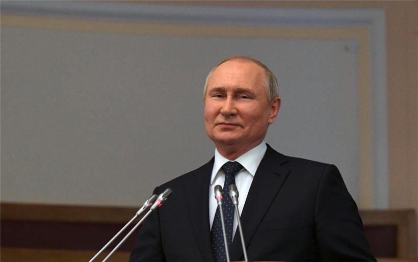 Der russische Präsident Wladimir Putin begann früh mit dem Abbau der Medienfreiheit
