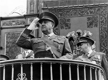 Der spanische Diktator Francisco Franco (Bild aus den 60ern) spaltet noch heute das Land
