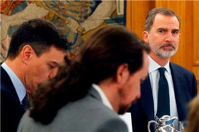 Der spanische König Felipe VI während eines Treffens des Regierungskabinetts.
