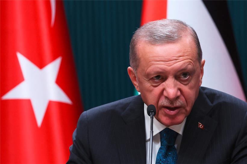 Der türkische Präsident Recep Tayyip Erdogan ist ein Verehrer des 2022 verstorbenen Ismailaga-Gründers Mustafa Ustaosmanoglu
