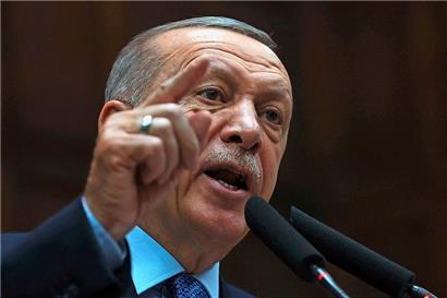 Der türkische Präsident Recep Tayyip Erdogan setzt Opposition mit Vorschlag über Referendum unter Druck

