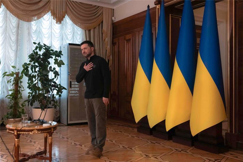 Der ukrainische Präsident Wolodymyr Selenskyj nennt Putins Reaktion auf den Vorschlag einer Waffenruhe „sehr manipulativ“
