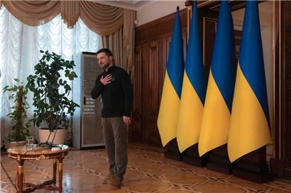Der ukrainische Präsident Wolodymyr Selenskyj nennt Putins Reaktion auf den Vorschlag einer Waffenruhe „sehr manipulativ“
