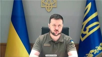 Der ukrainische Präsident Wolodymyr Selenskyj während der Live-Schaltung 
