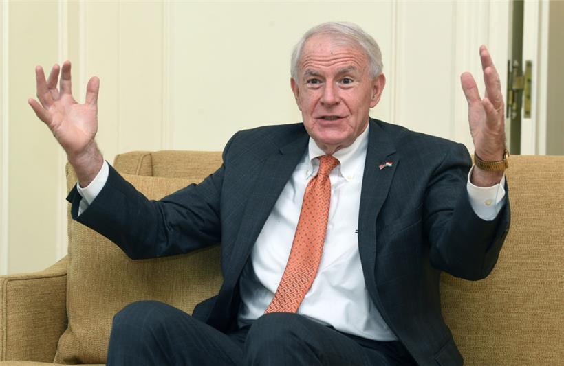 Der von US-Präsident Joe Biden nominierte Botschafter Thomas M. Barrett folgt auf Randy Evans, der nach Donald Trumps Wahlniederlage seinen Botschafterposten in Luxemburg räumen musste
