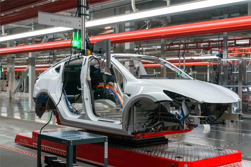 Der weltgrößte Elektroautobauer Tesla will in den kommenden Monaten rund 3.000 Stellen streichen
