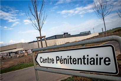 Derzeit sitzen sechs Minderjährige im Gefängnis für Erwachsene in Schrassig
