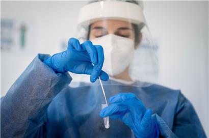 Die 233 Neuinfektionen wurden bei 10.243 Tests festgestellt
