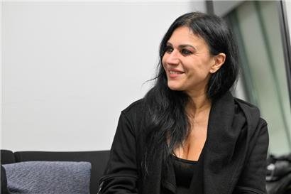 Die 53-jährige Cristina Scabbia ist seit 1996 – neben Sänger Andrea Ferro – Frontsängerin der Band Lacuna Coil
