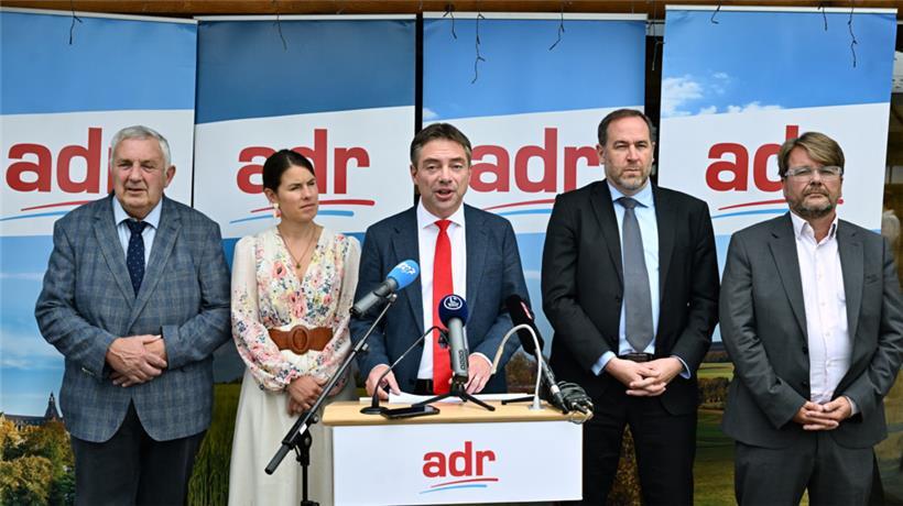 Die ADR-Fraktion am Freitag in Schifflingen: Jeff Engelen, Alexandra Schoos, Fred Keup, Tom Weidig und Dan Hardy
