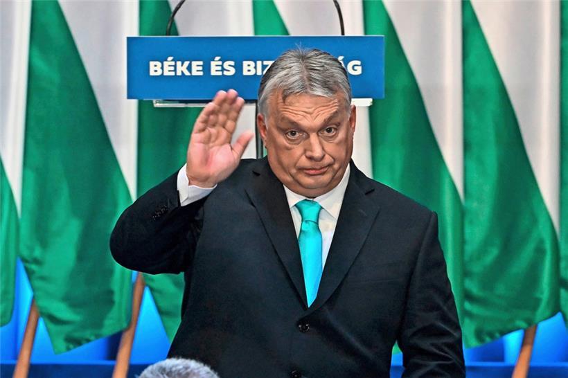 „Die Abgeordneten folgen seinen Anweisungen aufs Wort“: Ungarns Premier Orban
