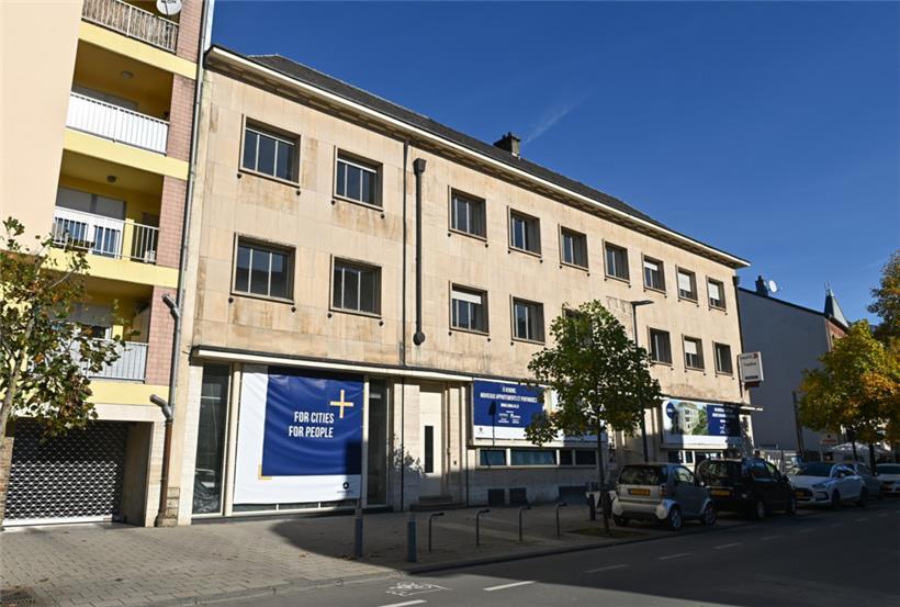 Die Abrissarbeiten hinter dem Hauptgebäude laufen bereits seit rund einem Jahr