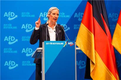 Die AfD hat beim Parteitag im sächsischen Riesa am Wochenende Alice Weidel als Kanzlerkandidatin gekürt und ihr Wahlprogramm verabschiedet
