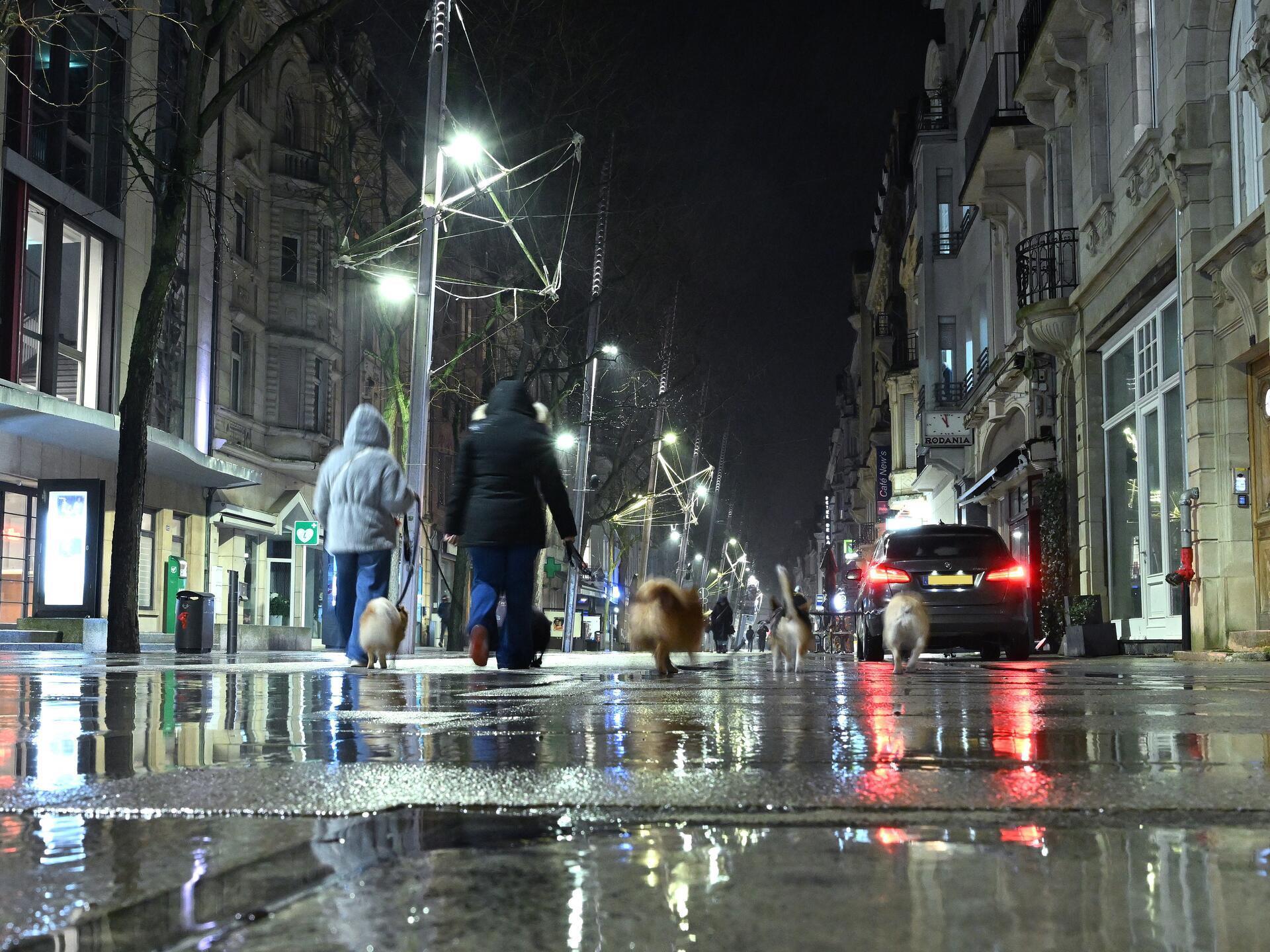 Why the city illuminates its streets differently