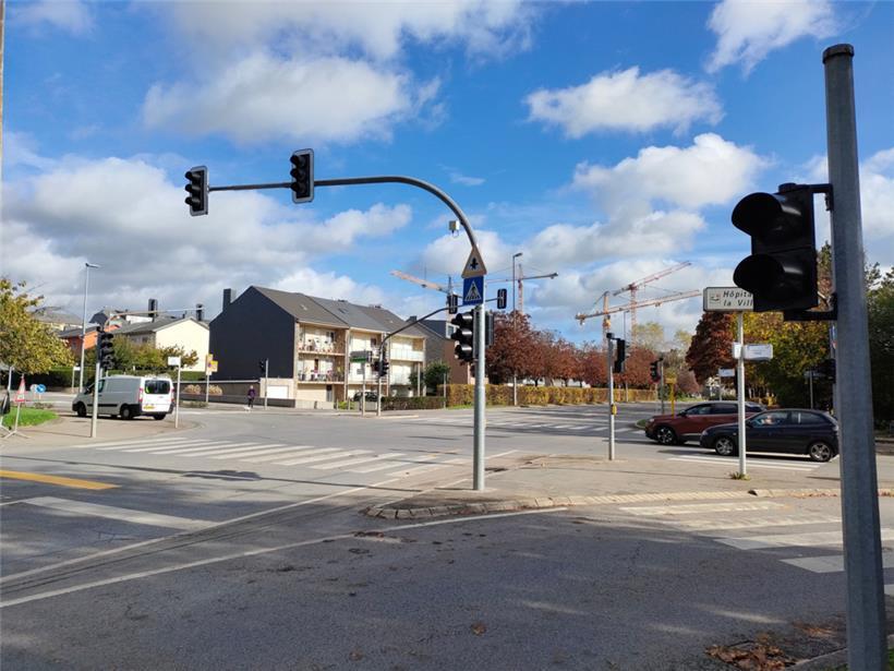 Die Ampelanlage an der Kreuzung Boulevard GD Charlotte / Avenue de la Paix ist ebenfalls betroffen.
