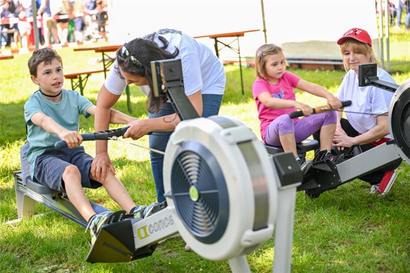 Die Anzeige fest im Blick: Die Jüngsten hatten wieder einmal sehr viel Motivatio...