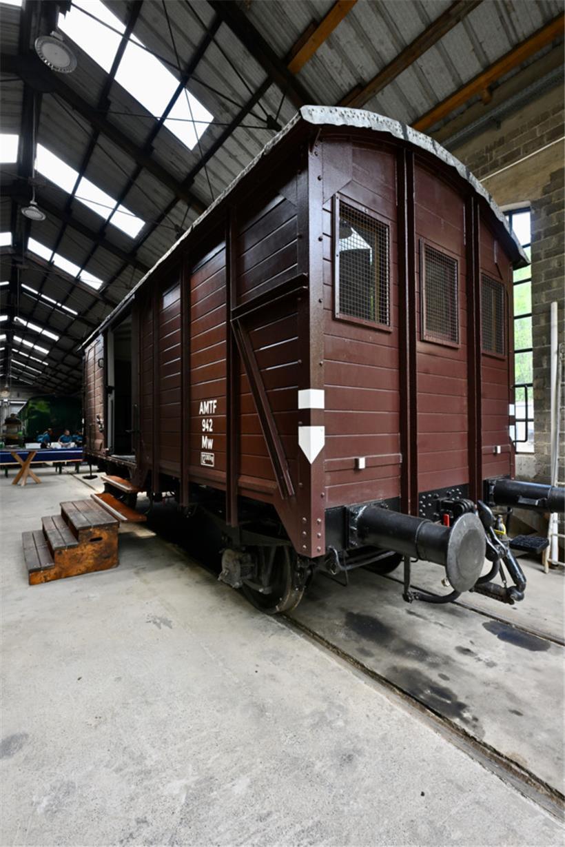 Die Arbeiten am Holz zogen sich über acht Monate