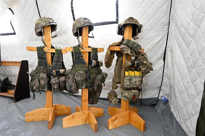 Die Armee der Zukunft braucht vor allem Personal: Ausrüstung beim Tag der offenen Tür auf dem Herrenberg im Sommer
